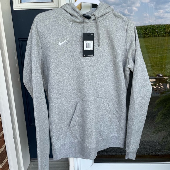 Nike Sweaters - Nike Hoodie